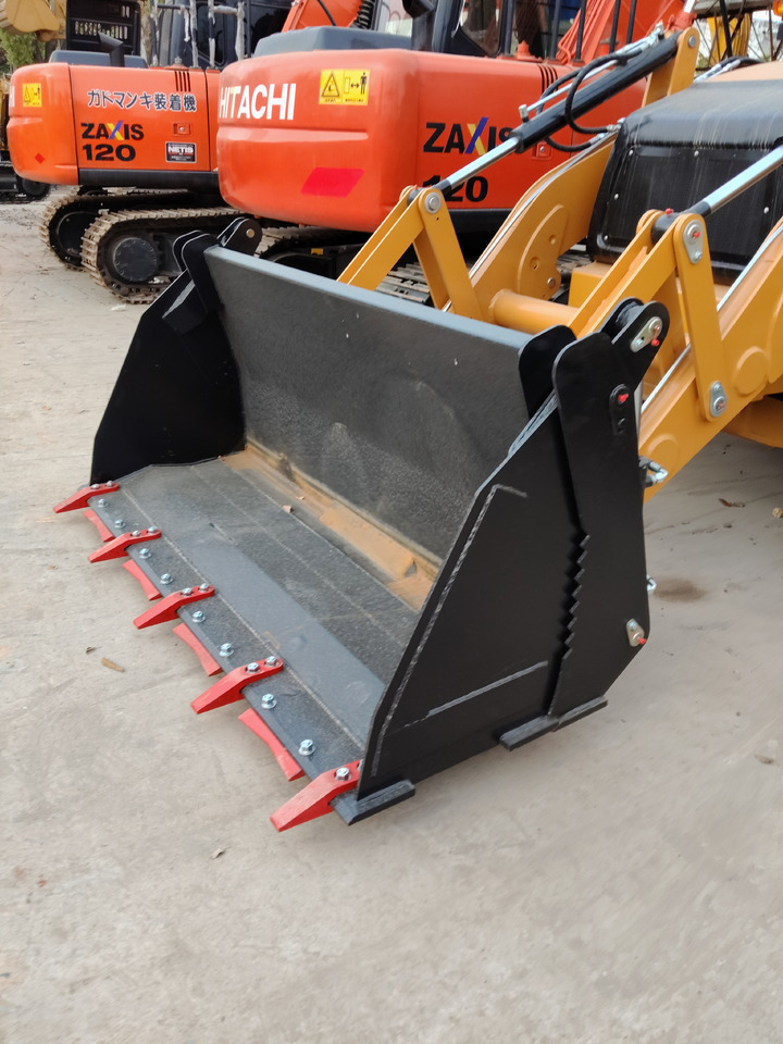CATERPILLAR 420F - Tractopelle: photos 4 CATERPILLAR 420F - Tractopelle: photos 4