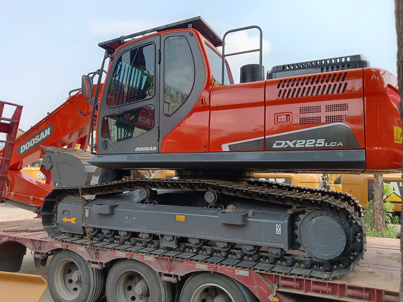 DOOSAN DX225LC-9C DX225LCA - Pelle sur chenille: photos 3 DOOSAN DX225LC-9C DX225LCA - Pelle sur chenille: photos 3
