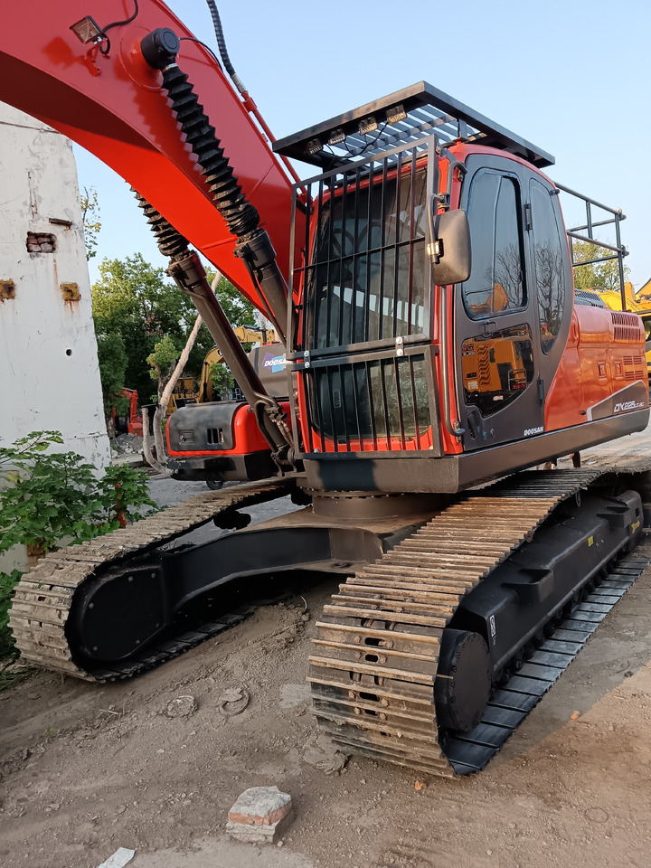 DOOSAN DX225LC-9C DX225LCA - Pelle sur chenille: photos 5 DOOSAN DX225LC-9C DX225LCA - Pelle sur chenille: photos 5