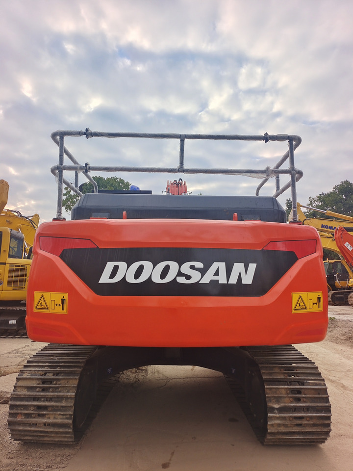 DOOSAN DX225LCA - Pelle sur chenille: photos 3 DOOSAN DX225LCA - Pelle sur chenille: photos 3