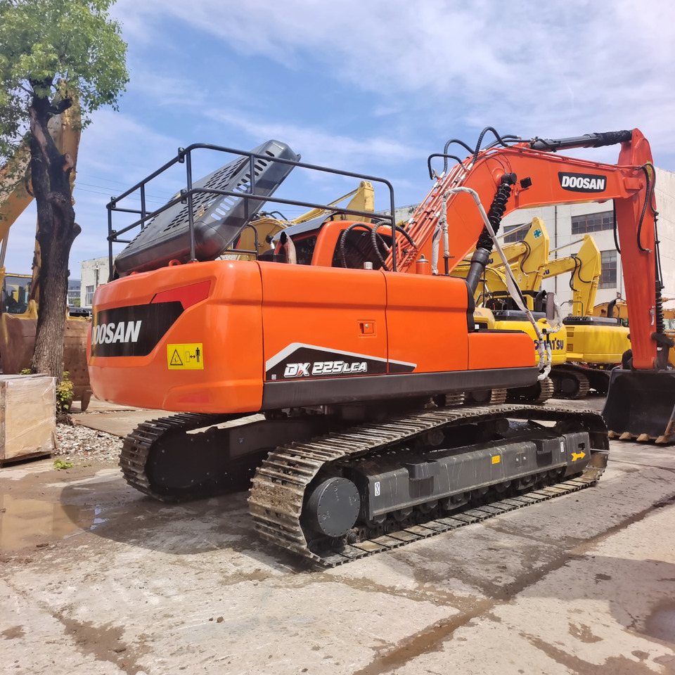 DOOSAN DX225LCA DX225LC-9C - Pelle sur chenille: photos 1 DOOSAN DX225LCA DX225LC-9C - Pelle sur chenille: photos 1