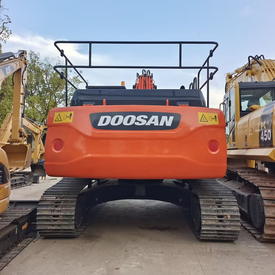 DOOSAN DX300 LC - 9C DX300 LCA - Pelle sur chenille: photos 4 DOOSAN DX300 LC - 9C DX300 LCA - Pelle sur chenille: photos 4