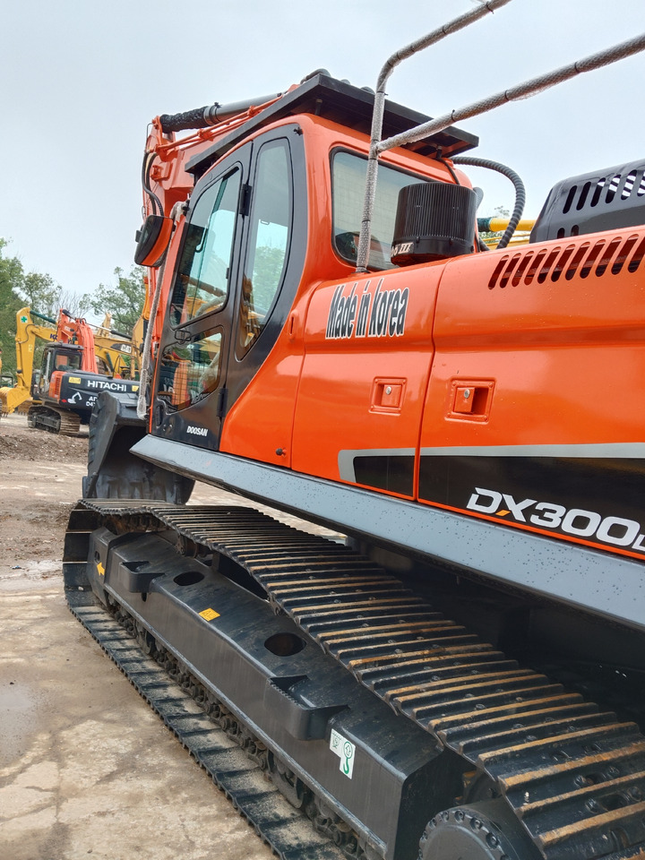 DOOSAN DX300 LC-9C DX300LCA - Pelle sur chenille: photos 3 DOOSAN DX300 LC-9C DX300LCA - Pelle sur chenille: photos 3