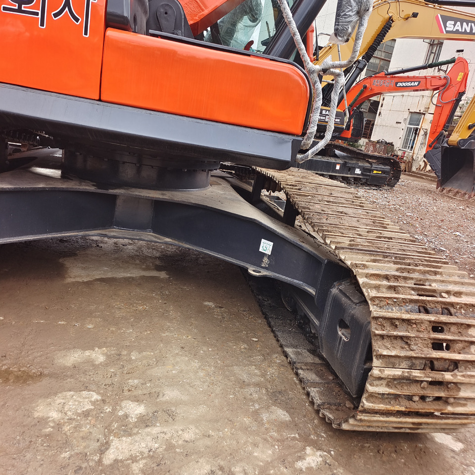 DOOSAN DX300LC - 9C DX300LCA - Pelle sur chenille: photos 5 DOOSAN DX300LC - 9C DX300LCA - Pelle sur chenille: photos 5