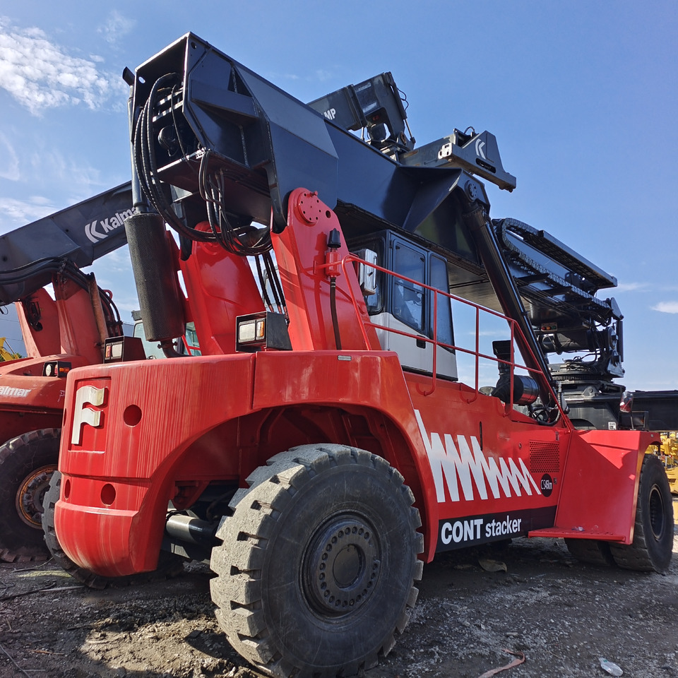 FANTUZZI CS45KMHD - Reach stacker: photos 1 FANTUZZI CS45KMHD - Reach stacker: photos 1