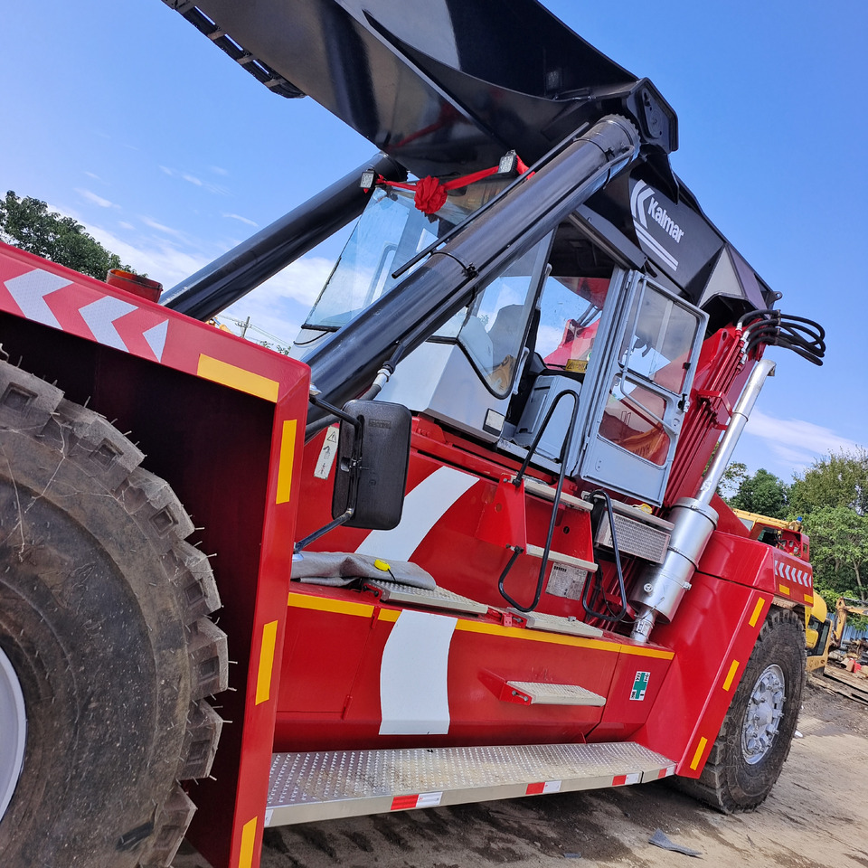 KALMAR DRF 450 - Reach stacker: photos 3 KALMAR DRF 450 - Reach stacker: photos 3