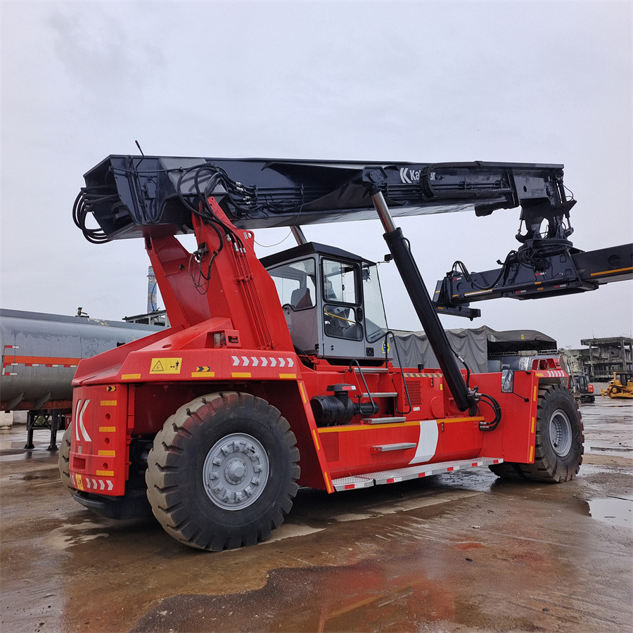 KALMAR DRF 450 - Reach stacker: photos 5 KALMAR DRF 450 - Reach stacker: photos 5