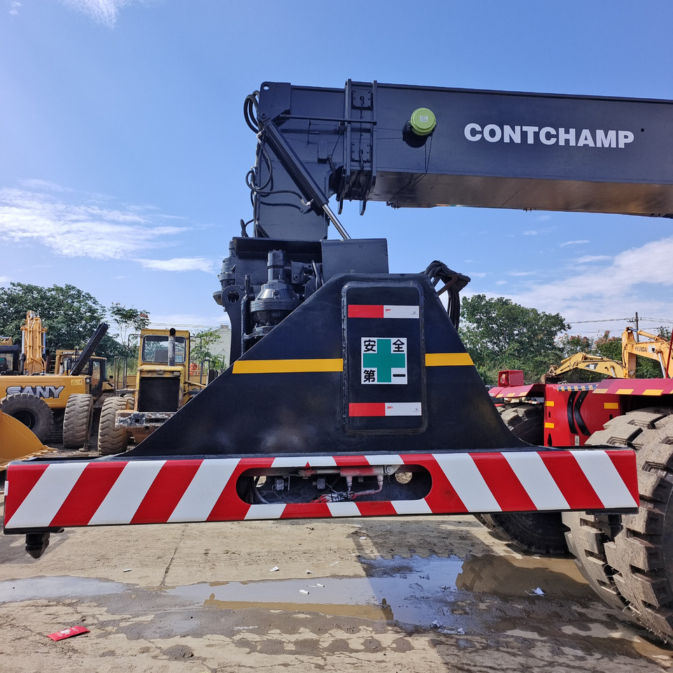 KALMAR DRF 450 DRT450 DRT DRD DRU 450 45 TON - Reach stacker: photos 2 KALMAR DRF 450 DRT450 DRT DRD DRU 450 45 TON - Reach stacker: photos 2