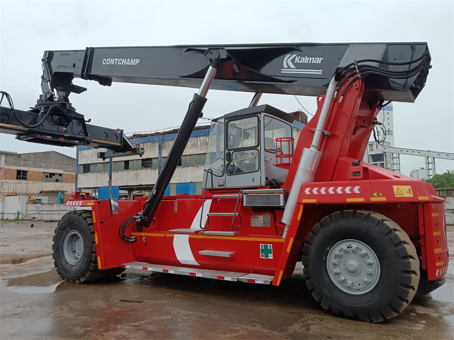 KALMAR DRF450 - Reach stacker: photos 1 KALMAR DRF450 - Reach stacker: photos 1