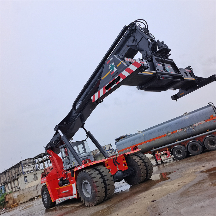 KALMAR DRF450 - Reach stacker: photos 3 KALMAR DRF450 - Reach stacker: photos 3