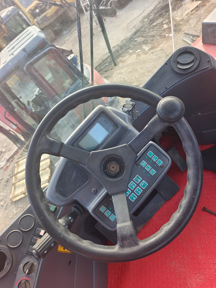 KALMAR DRF450 - Reach stacker: photos 3 KALMAR DRF450 - Reach stacker: photos 3