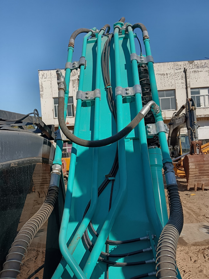KOBELCO SK200-8 SK 210LC - Pelle sur chenille: photos 2 KOBELCO SK200-8 SK 210LC - Pelle sur chenille: photos 2