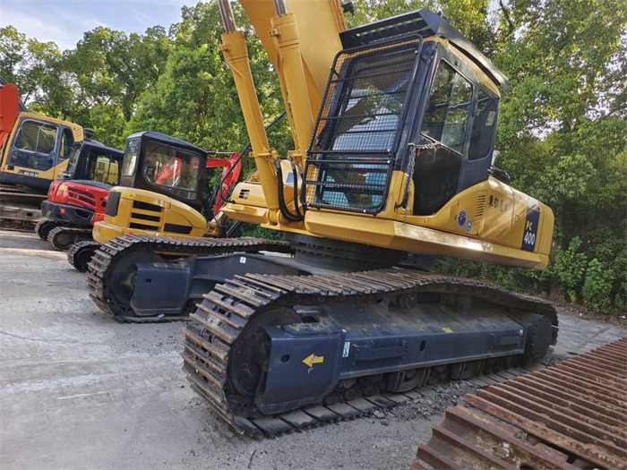 KOMATSU PC 400-8 R - Pelle sur chenille: photos 1 KOMATSU PC 400-8 R - Pelle sur chenille: photos 1