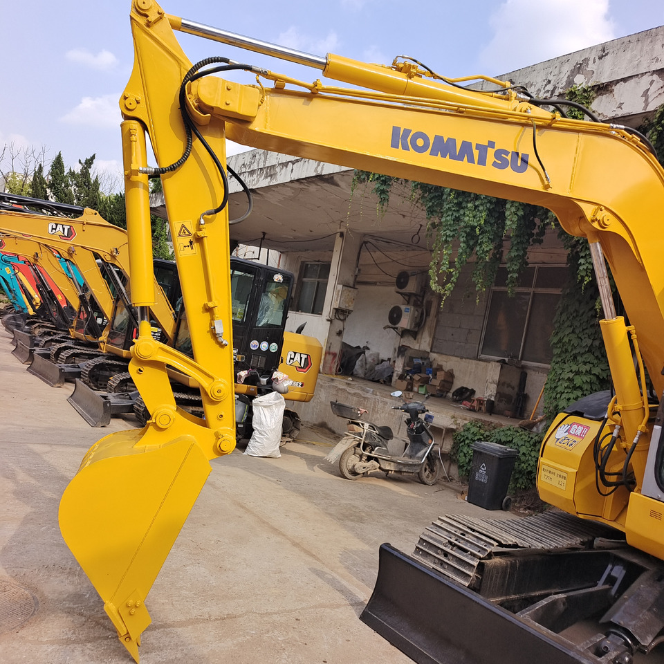 KOMATSU PC 78 US - Mini pelle: photos 4 KOMATSU PC 78 US - Mini pelle: photos 4