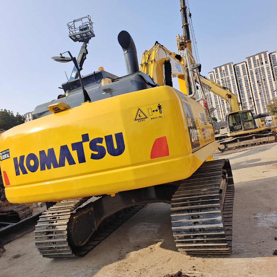KOMATSU PC200-8 - Pelle sur chenille: photos 2 KOMATSU PC200-8 - Pelle sur chenille: photos 2