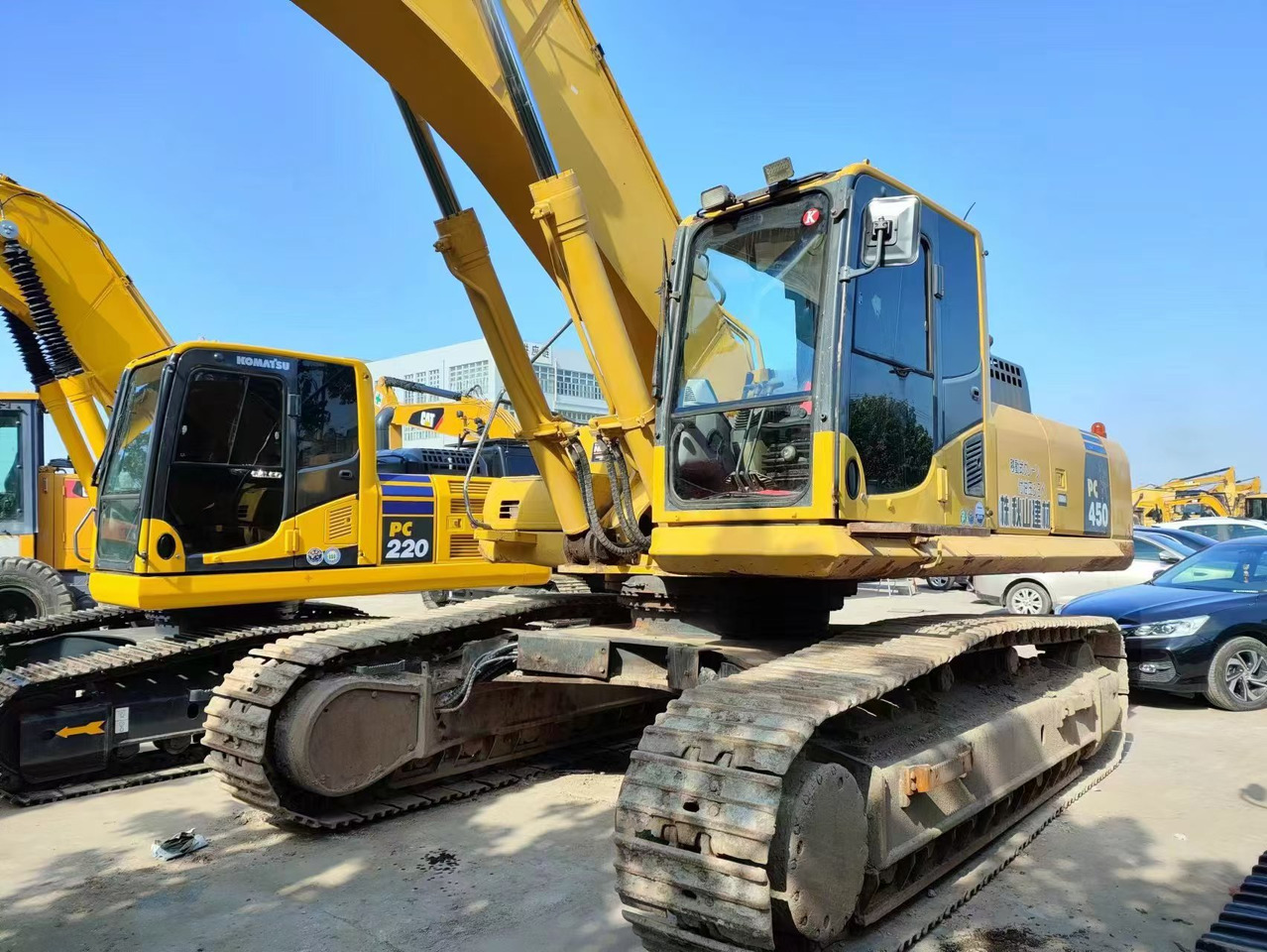 KOMATSU PC450-8 ORGINAL PAINT - Pelle sur chenille: photos 3 KOMATSU PC450-8 ORGINAL PAINT - Pelle sur chenille: photos 3
