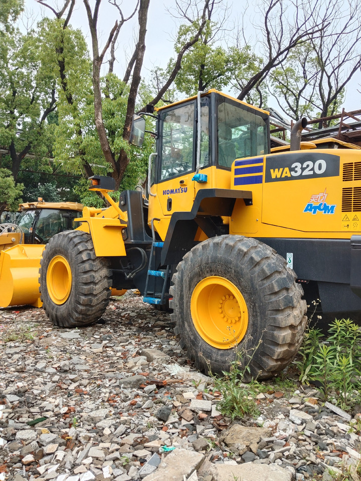 Chargeuse sur pneus KOMATSU WA320-5