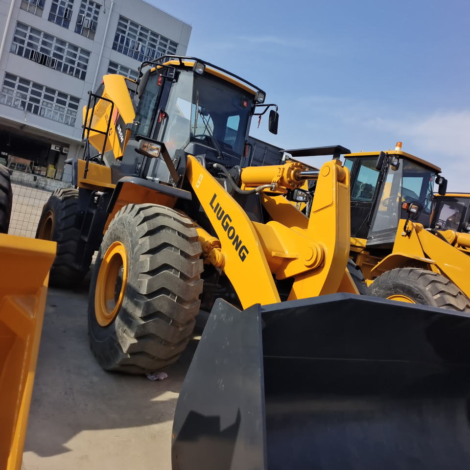 LIUGONG 856H - Chargeuse sur pneus: photos 1 LIUGONG 856H - Chargeuse sur pneus: photos 1