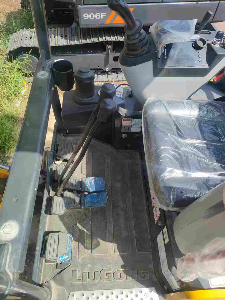 LIUGONG 9017F BRAND NEW 1.7 TON 1.8 TON 2 TON 1 TON MICRO DIGGER - Mini pelle: photos 5 LIUGONG 9017F BRAND NEW 1.7 TON 1.8 TON 2 TON 1 TON MICRO DIGGER - Mini pelle: photos 5