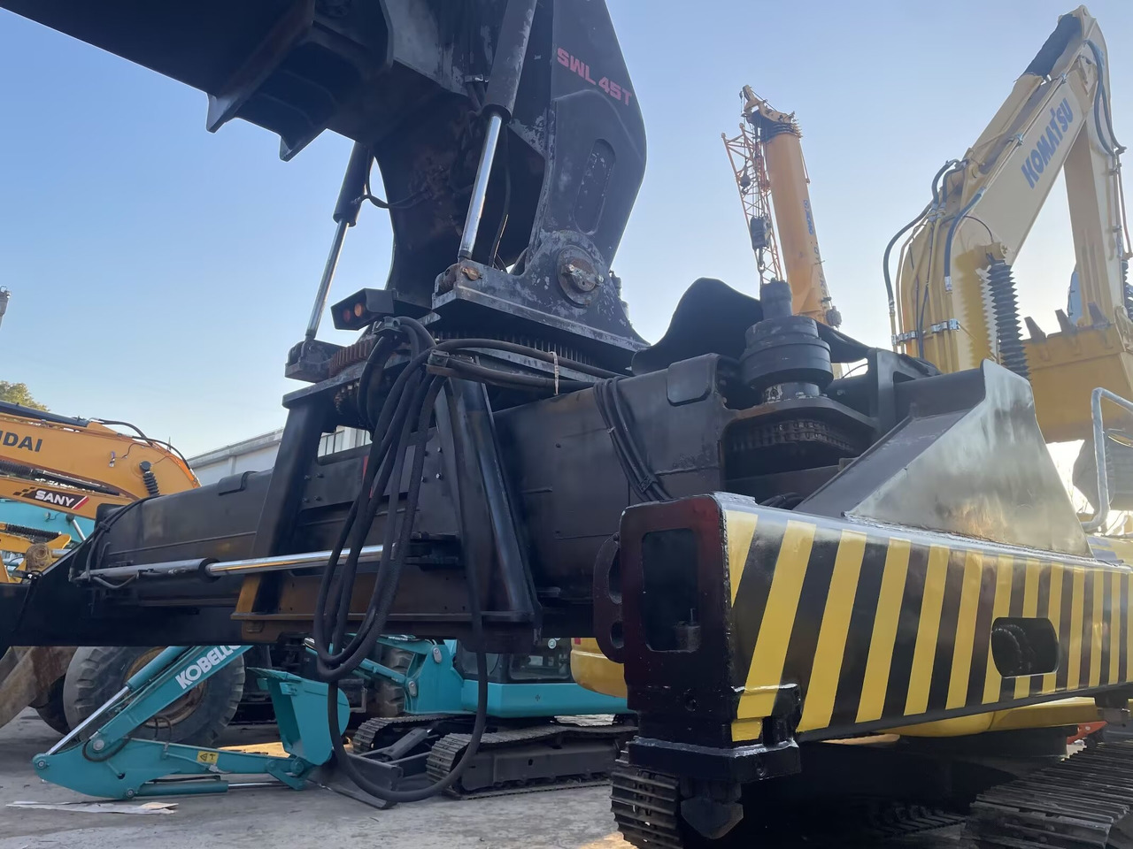 SANY SRSC45C30 45 TON CAPACITY - Reach stacker: photos 3 SANY SRSC45C30 45 TON CAPACITY - Reach stacker: photos 3