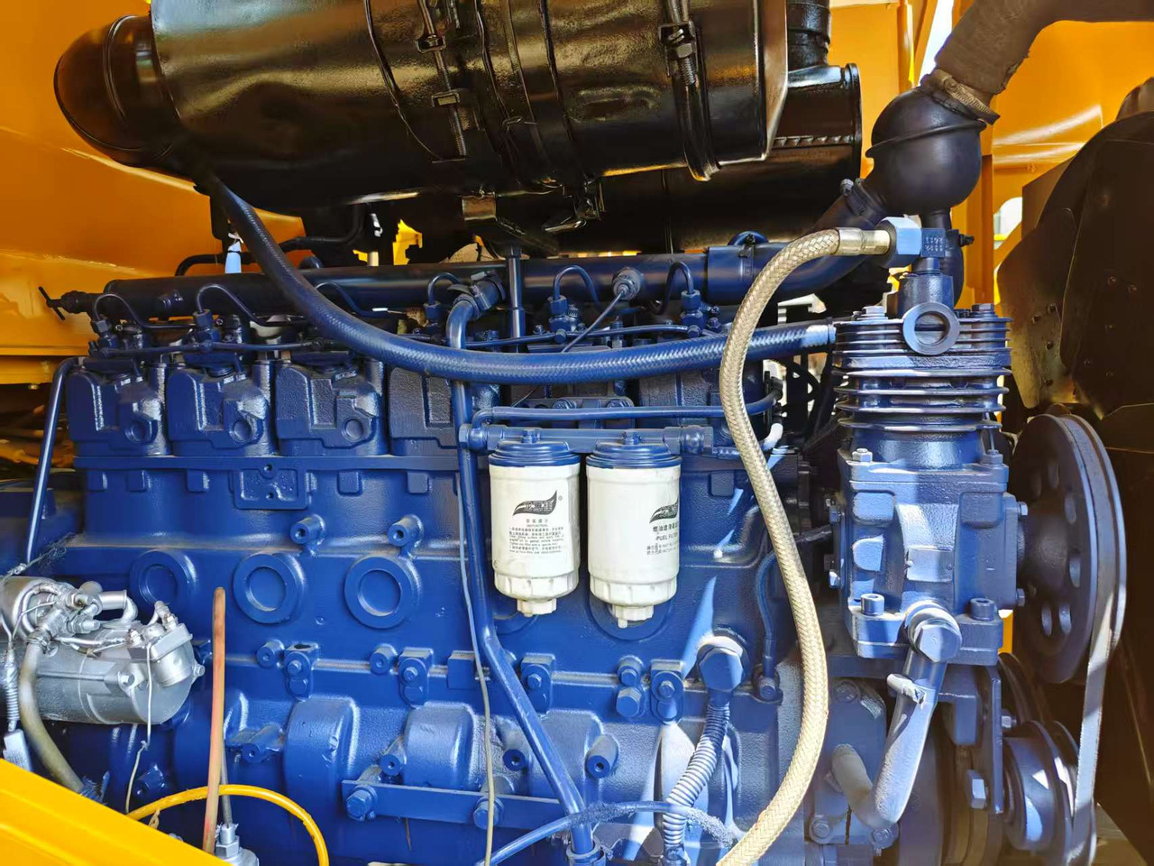 SDLG LG936L WITH DEUTZ ENGINE - Chargeuse sur pneus: photos 2 SDLG LG936L WITH DEUTZ ENGINE - Chargeuse sur pneus: photos 2