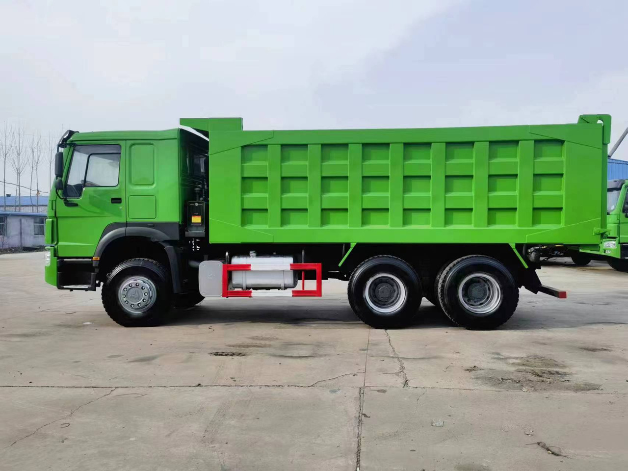 SINOTRUK HOWO 371 380 400 420HP - Camion benne: photos 1 SINOTRUK HOWO 371 380 400 420HP - Camion benne: photos 1