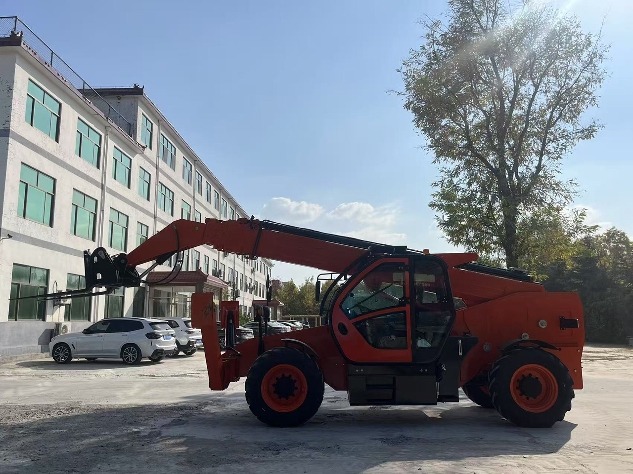 XCMG 17.5 METER BRAND NEW - Chariot télescopique: photos 2 XCMG 17.5 METER BRAND NEW - Chariot télescopique: photos 2