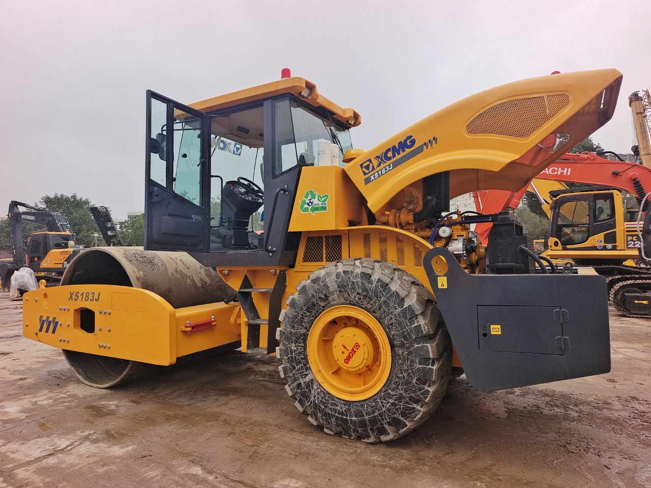 XCMG XS 183J - Rouleau compresseur: photos 1 XCMG XS 183J - Rouleau compresseur: photos 1