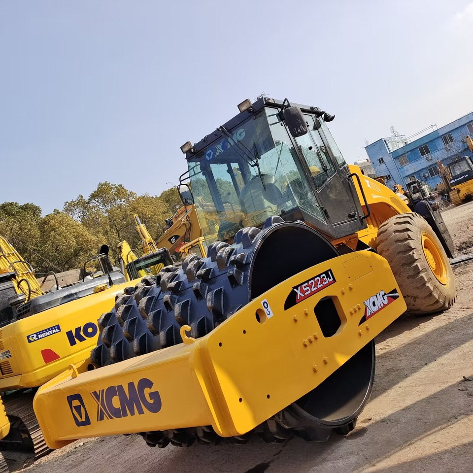 XCMG XS 223J Sheepfoot Compactor - Rouleau compresseur: photos 1 XCMG XS 223J Sheepfoot Compactor - Rouleau compresseur: photos 1