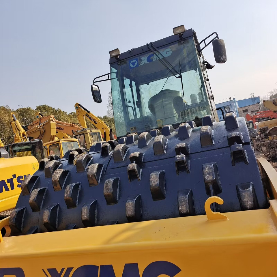 XCMG XS 223J Sheepfoot Compactor - Rouleau compresseur: photos 2 XCMG XS 223J Sheepfoot Compactor - Rouleau compresseur: photos 2