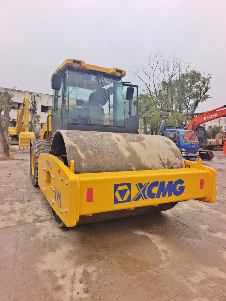 XCMG XS183J - Rouleau compresseur: photos 5 XCMG XS183J - Rouleau compresseur: photos 5