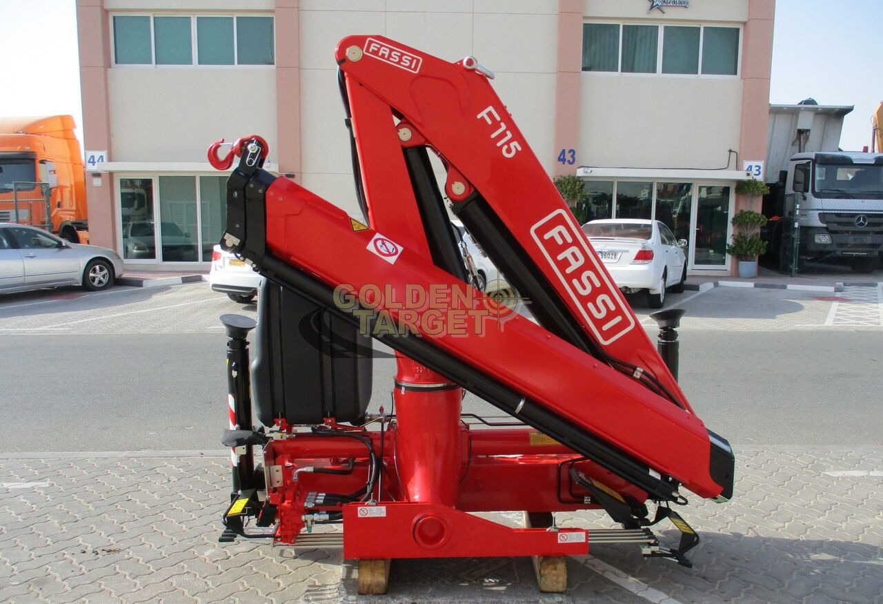 Fassi F115A.0.22 Loader Crane - Grue auxiliaire: photos 2 Fassi F115A.0.22 Loader Crane - Grue auxiliaire: photos 2