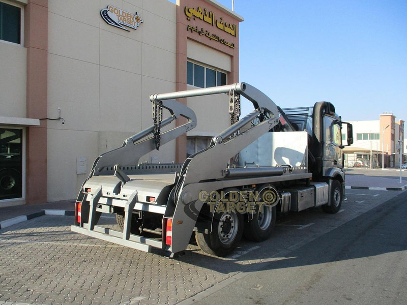 Mercedes-Benz 2642 6×2 Double Skip Loader with HIAB Crane - Chargeuse: photos 2 Mercedes-Benz 2642 6×2 Double Skip Loader with HIAB Crane - Chargeuse: photos 2