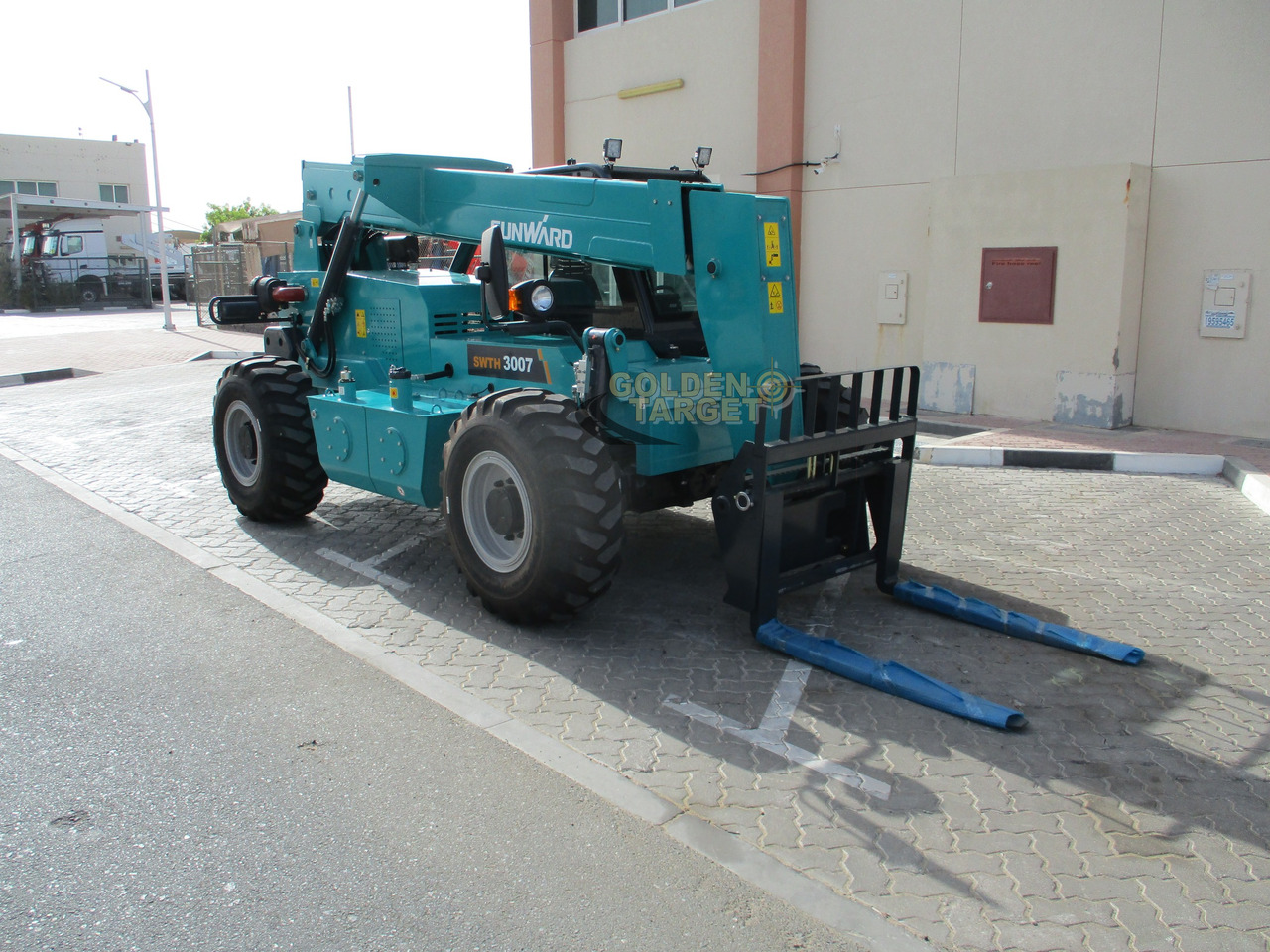 Sunward SWTH3007 4×4 Telehandler - Chariot télescopique: photos 1 Sunward SWTH3007 4×4 Telehandler - Chariot télescopique: photos 1