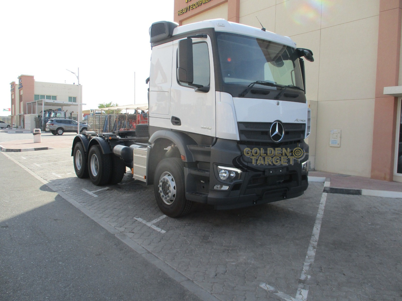 Mercedes-Benz Actros 3342 6x4 Right Hand Head Truck - Tracteur routier: photos 1 Mercedes-Benz Actros 3342 6x4 Right Hand Head Truck - Tracteur routier: photos 1