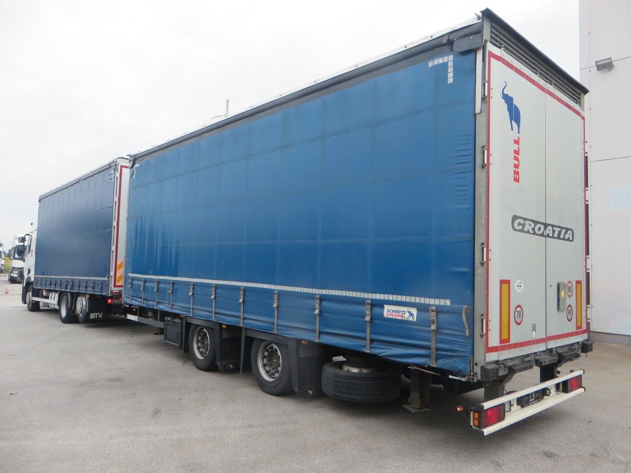 Renault T480 SC 6x2 Tandem jumbo 116m3 - Camion à rideaux coulissants: photos 4 Renault T480 SC 6x2 Tandem jumbo 116m3 - Camion à rideaux coulissants: photos 4