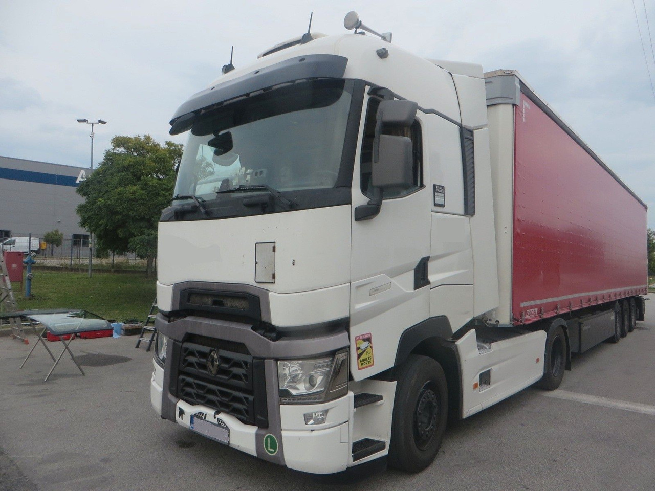 Renault T520 HSC 4x2Tractor - Tracteur routier: photos 1 Renault T520 HSC 4x2Tractor - Tracteur routier: photos 1