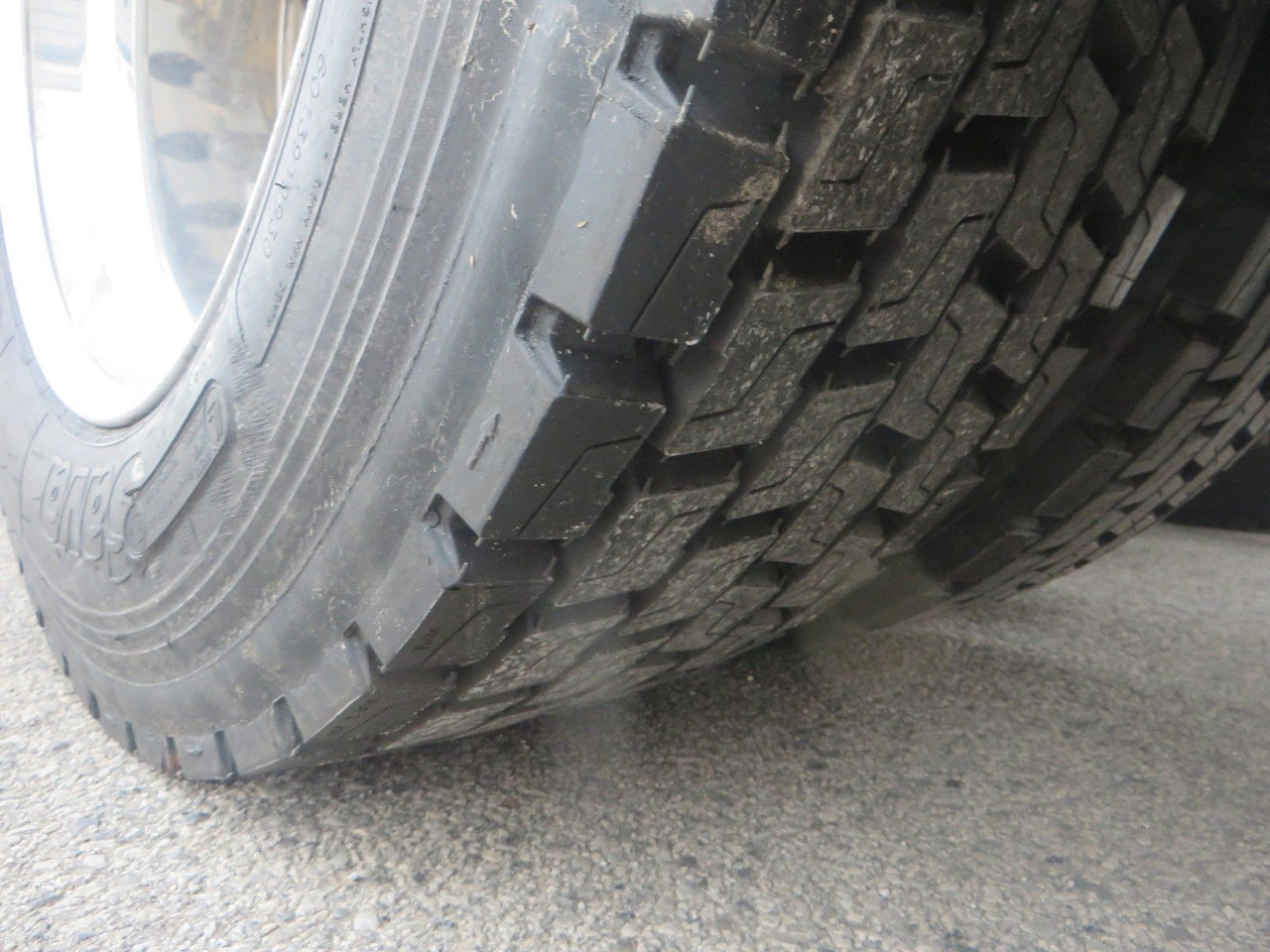 Renault T520 HSC 4x2Tractor mega Retarder - Tracteur routier: photos 5 Renault T520 HSC 4x2Tractor mega Retarder - Tracteur routier: photos 5