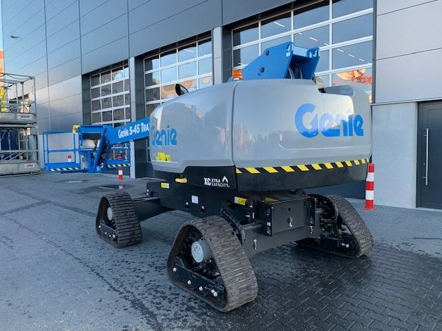 Genie S 45 XC Trax - Nacelle télescopique: photos 2 Genie S 45 XC Trax - Nacelle télescopique: photos 2