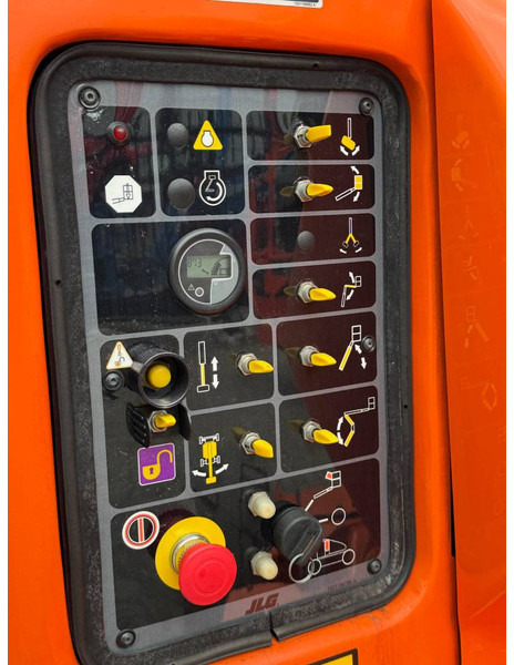 Nacelle articulée JLG E 450 AJ: photos 11