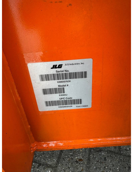 Nacelle articulée JLG E 450 AJ: photos 9