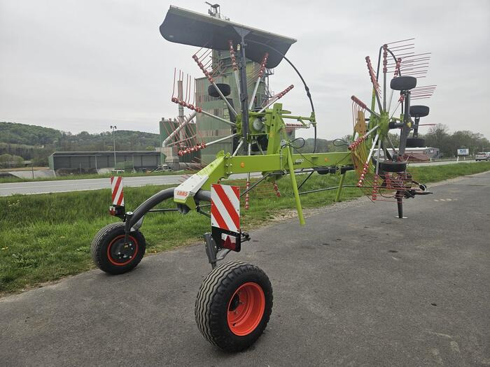 Claas Liner 1600 - Faneuse: photos 3 Claas Liner 1600 - Faneuse: photos 3