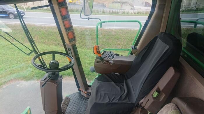 John Deere C 670 - Moissonneuse-batteuse: photos 3 John Deere C 670 - Moissonneuse-batteuse: photos 3