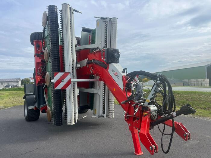 R9 profi Type 820 - Faneuse: photos 3 R9 profi Type 820 - Faneuse: photos 3