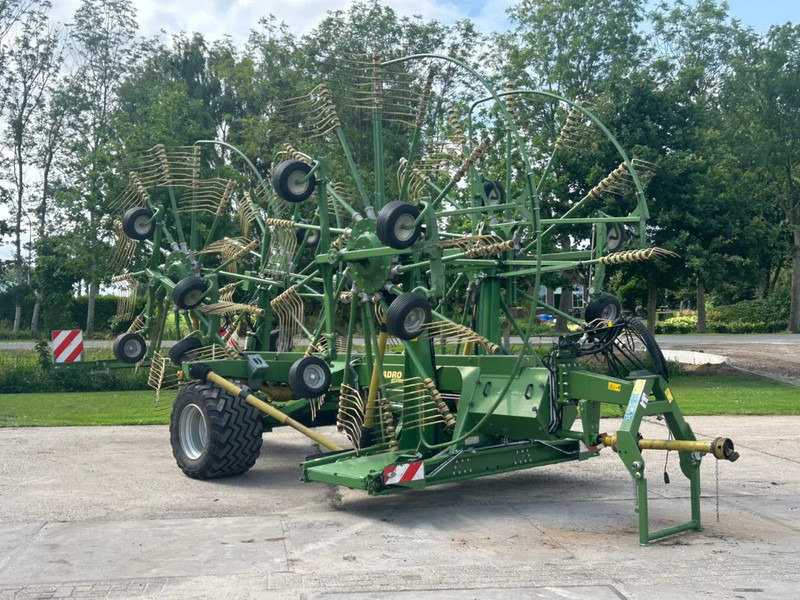 Krone Krone swadro 1400 Plus Zwadhark 4 rotor hark - Faneuse: photos 2 Krone Krone swadro 1400 Plus Zwadhark 4 rotor hark - Faneuse: photos 2