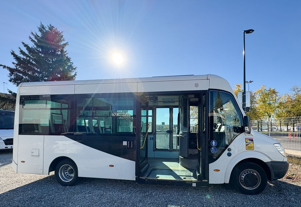 MERCEDES-BENZ MERCEDES CYTIOS 3 - Bus urbain: photos 4 MERCEDES-BENZ MERCEDES CYTIOS 3 - Bus urbain: photos 4