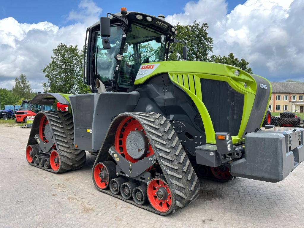 Claas XERION 5000 TRAC TS - Tracteur agricole: photos 5 Claas XERION 5000 TRAC TS - Tracteur agricole: photos 5