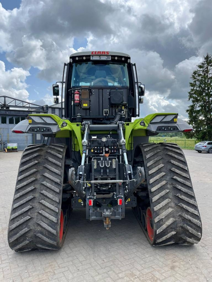 Claas XERION 5000 TRAC TS - Tracteur agricole: photos 2 Claas XERION 5000 TRAC TS - Tracteur agricole: photos 2