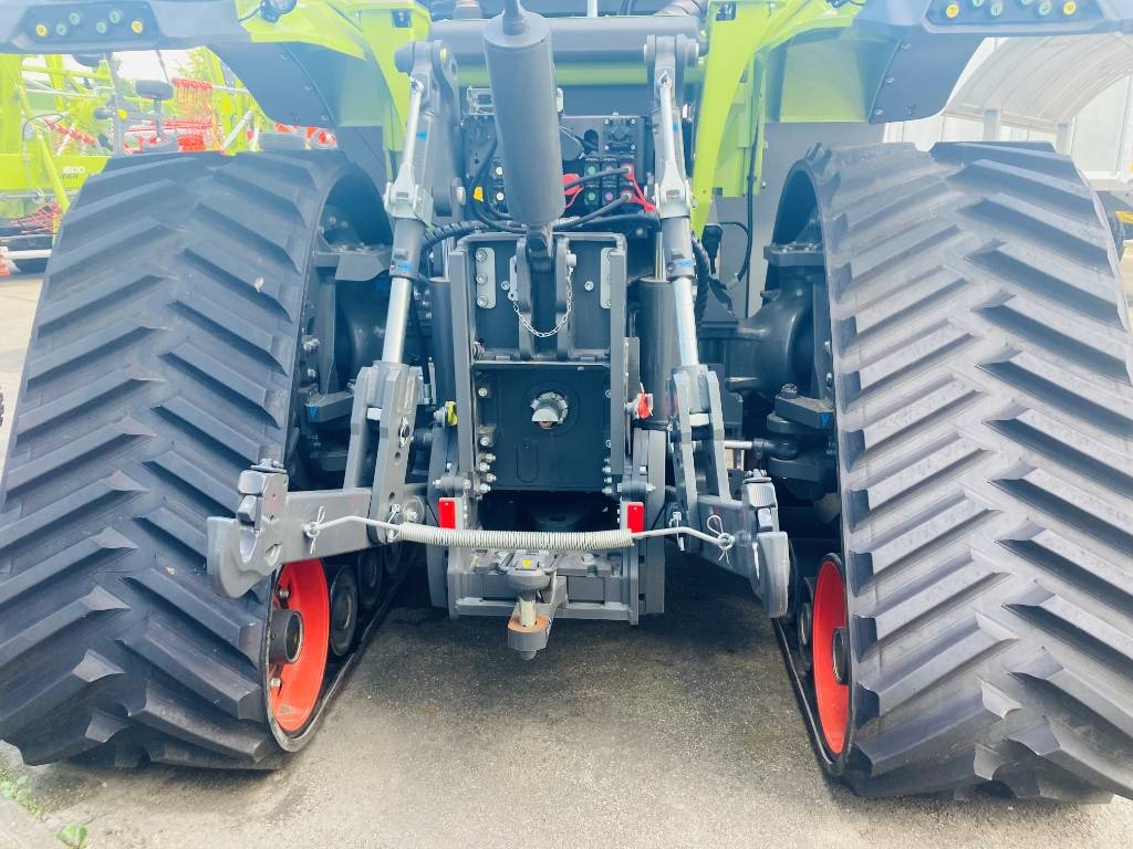 Claas XERION 5000 TRAC TS - Tracteur agricole: photos 5 Claas XERION 5000 TRAC TS - Tracteur agricole: photos 5