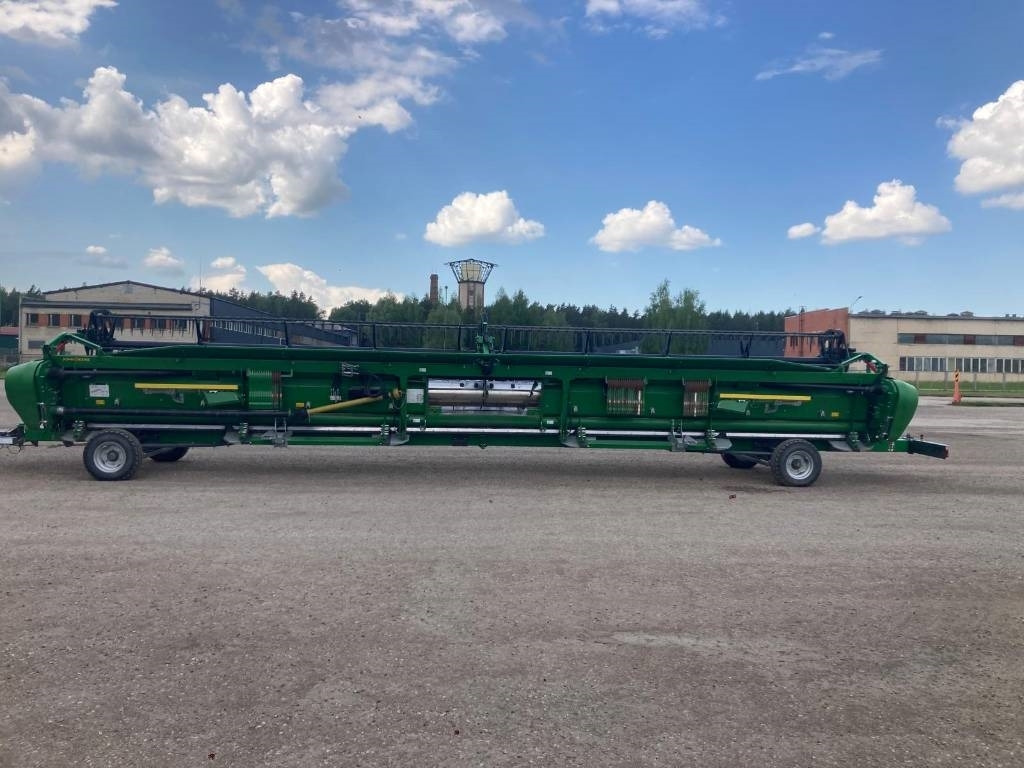 John Deere 640 X - Moissonneuse-batteuse: photos 2 John Deere 640 X - Moissonneuse-batteuse: photos 2